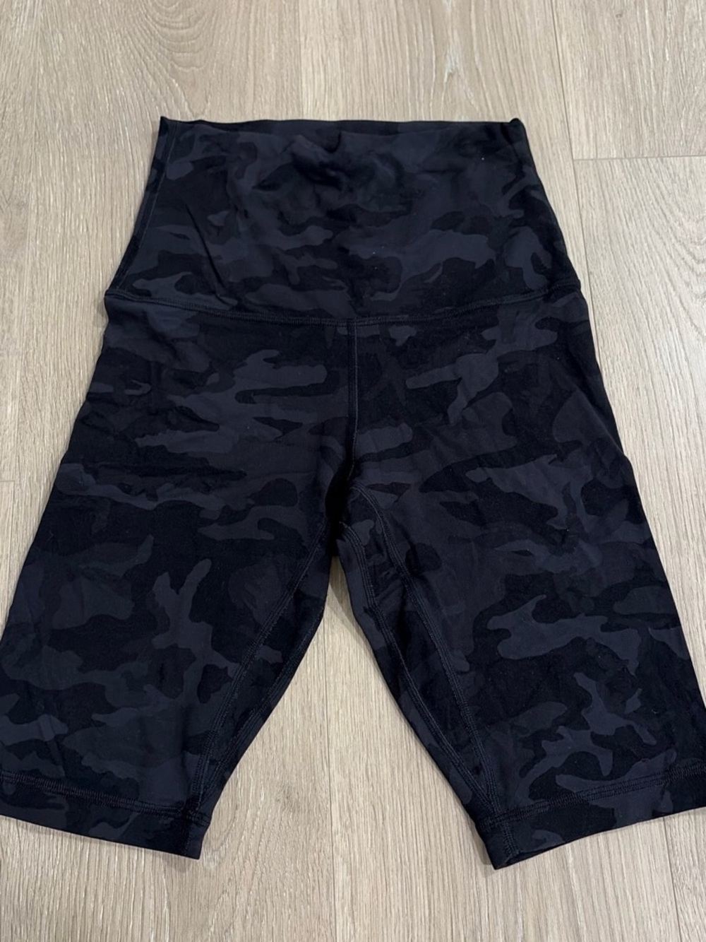 Lululemon High-Waist Black Camo Women’s Bike Shorts